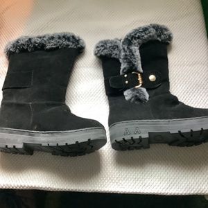Women’s A A Winter Faux Fur Lined  Snow Boots Size 38 (UK) 6 1/2 US